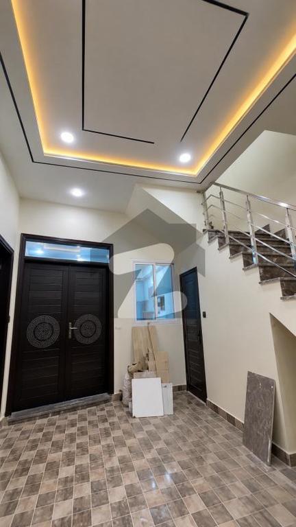 120 sq yd 6-Bedroom House in Qadir Avenue Block 2 — view 4