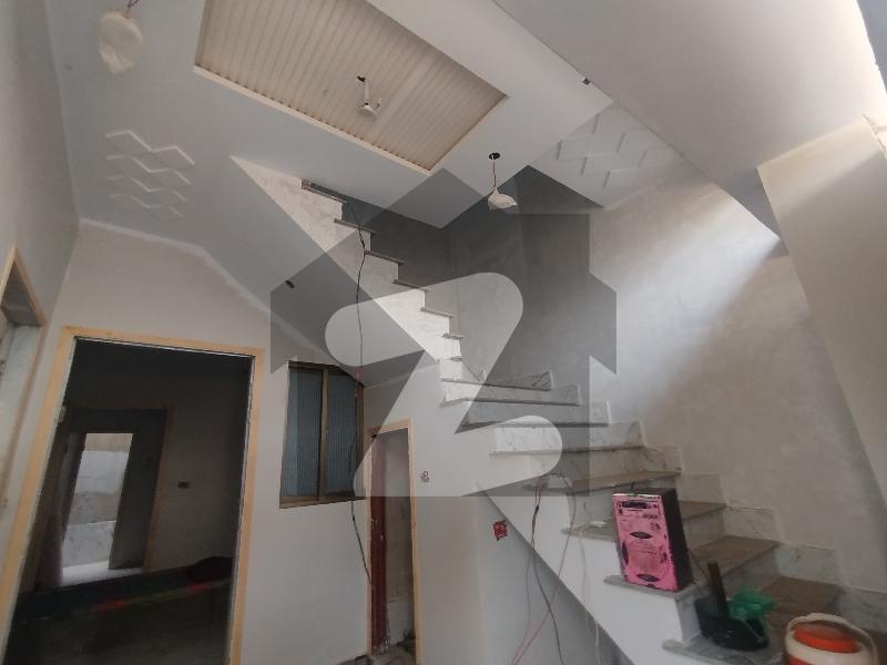 100 sq yd 3-Bedroom House in Qadir Avenue — view 2
