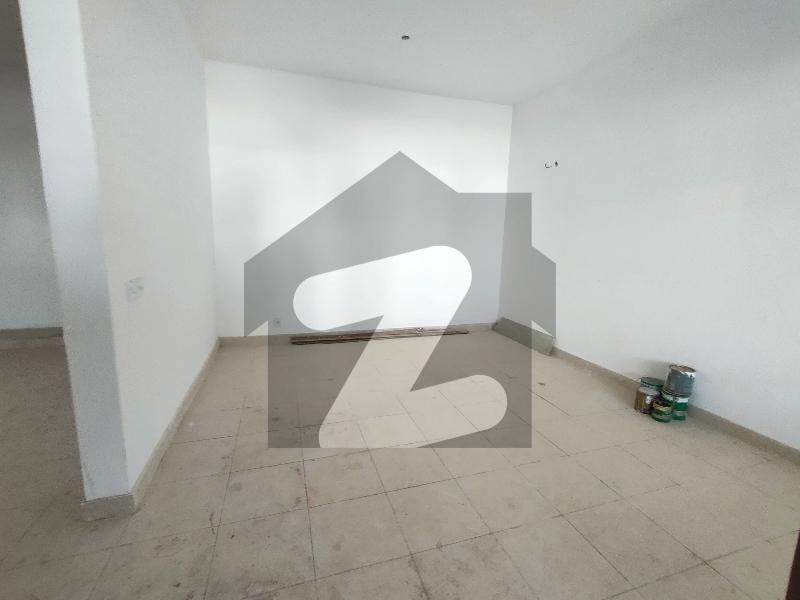 240 sq yd 5-Bedroom House in Saima Downtown — view 2