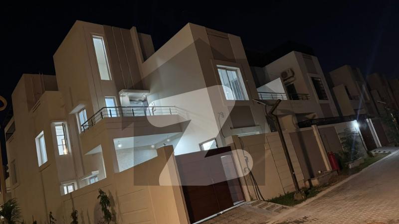 199 sq yd 5-Bedroom House in Palm Village
