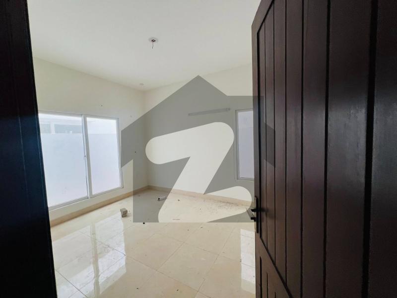 150 sq yd 3-Bedroom House in Palm Village — view 5