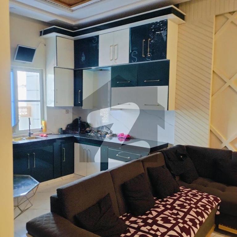 150 sq yd 7-Bedroom House in Palm Village