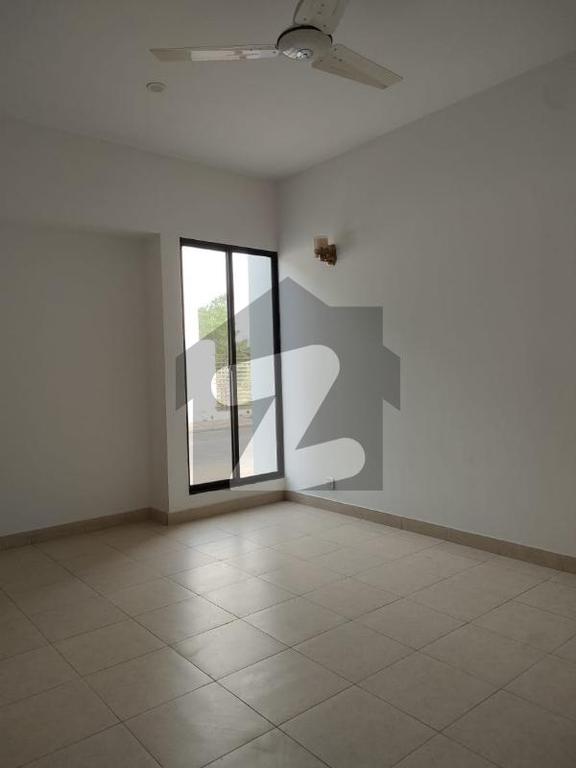 200 sq yd 5-Bedroom House in Saima Downtown — view 2