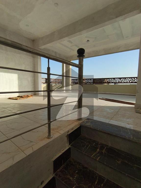 120 sq yd 6-Bedroom House in Zulfiqar Royal Residency — view 5