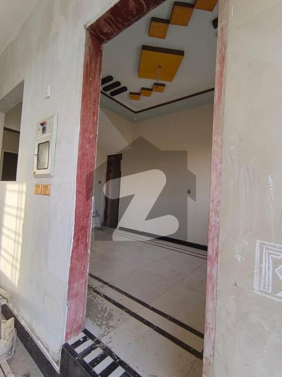 120 sq yd 6-Bedroom House in Zulfiqar Royal Residency — view 3