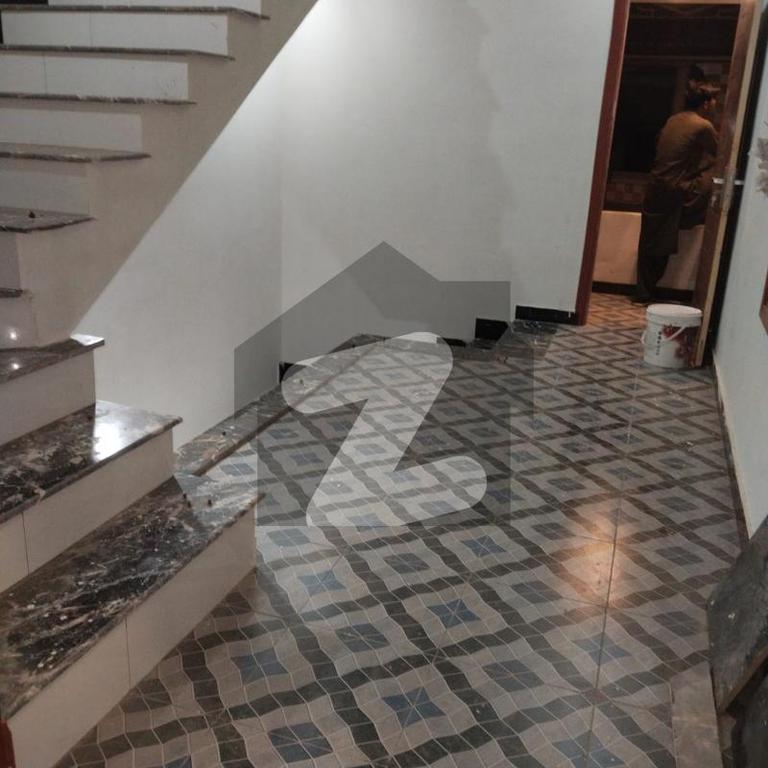 120 Sq. Yd. 6-Bedroom House in Gulistan-e-Sajjad — view 4
