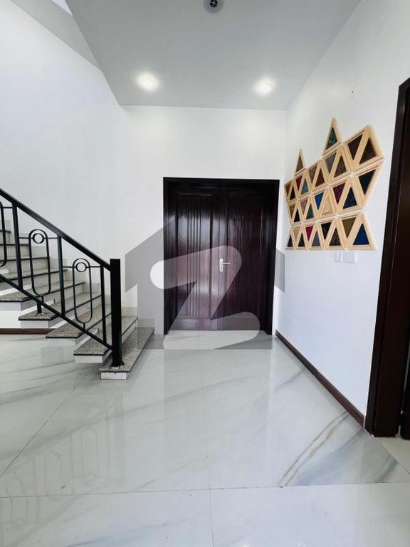 400 sq yd 9-Bedroom House in Hyderabad Bypass — view 2